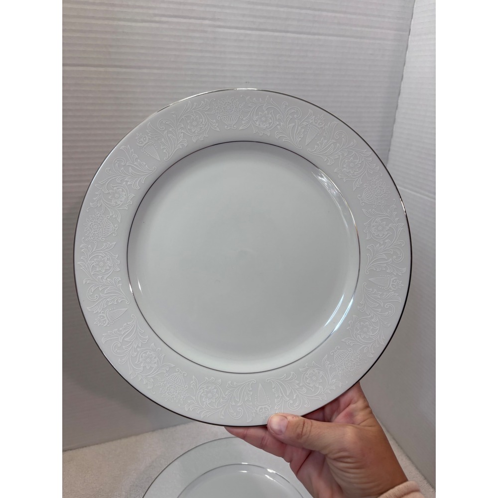 Crown Victoria Lovelace Dinner Plates Set of 4 White Fine China Platinum (1) 10"